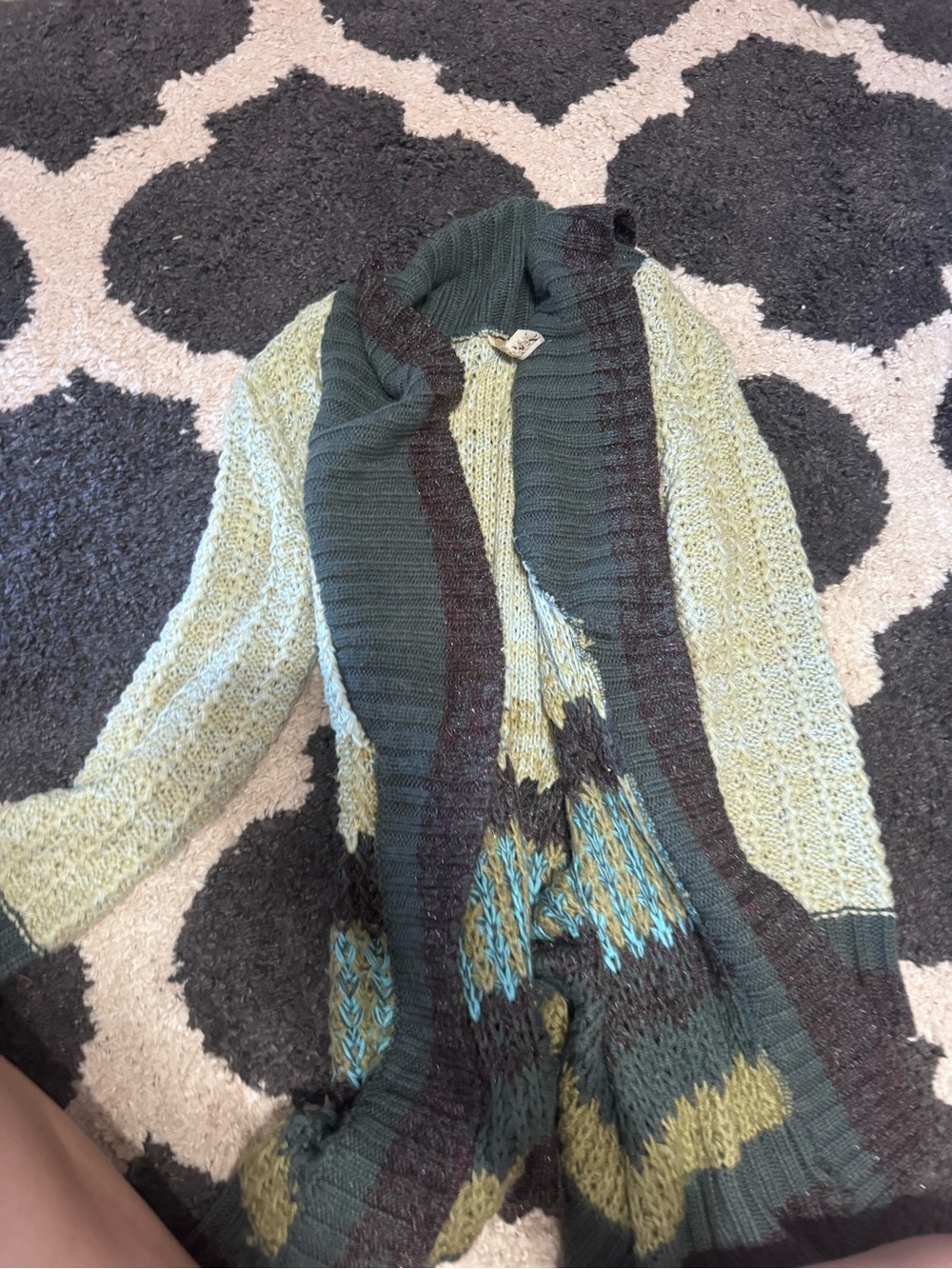 BKE Two-Tone Green & Olive Open-Front Knit Cardigan